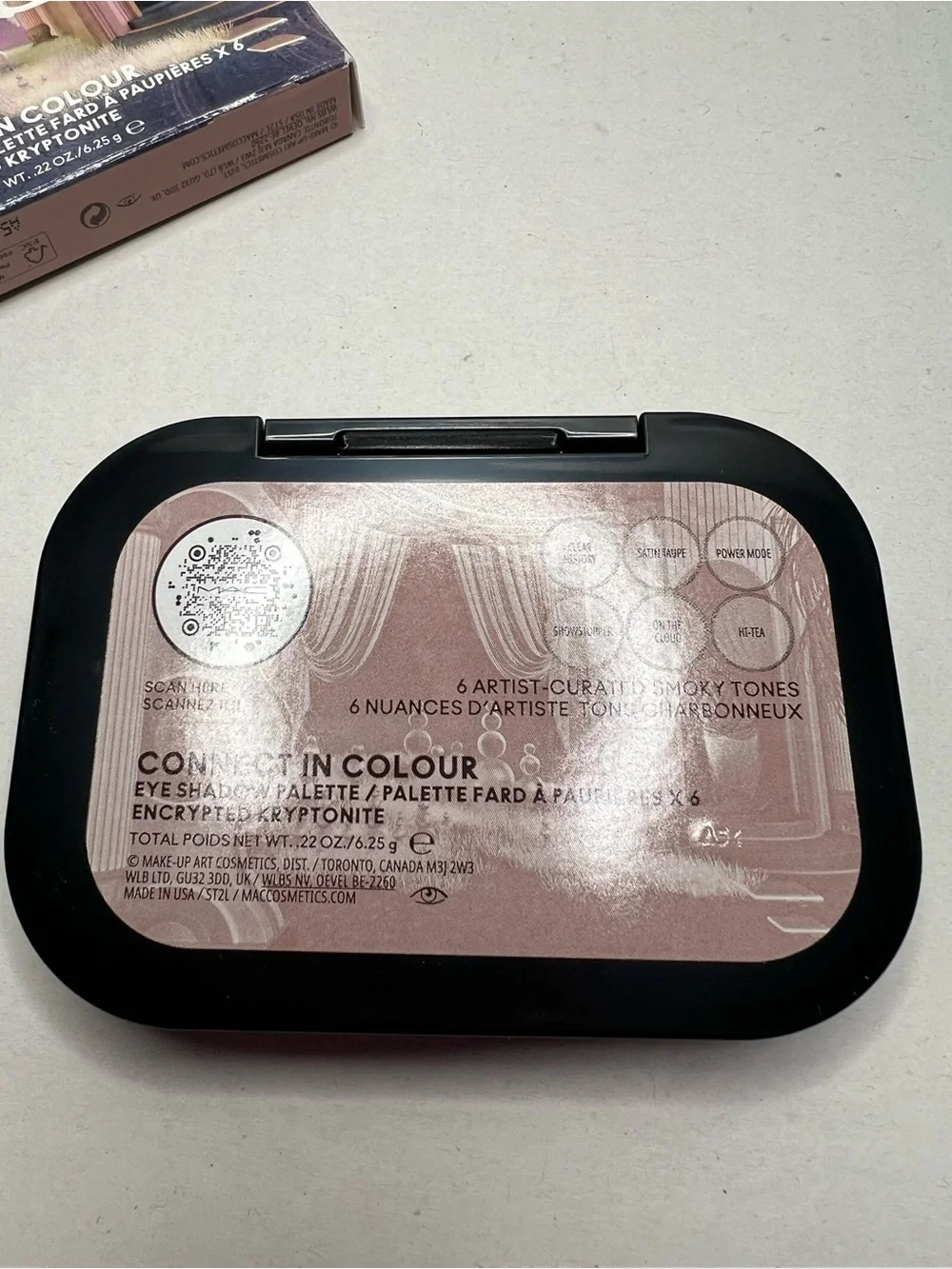 M.A.C Cosmetics Connect In Colour Eyeshadow Palette